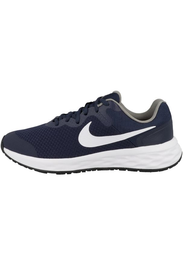 Buty do biegania dla dzieci Nike Revolution 6 NN GS. Kolor: wielokolorowy. Materiał: materiał, syntetyk, tkanina. Model: Nike Revolution. Sport: bieganie