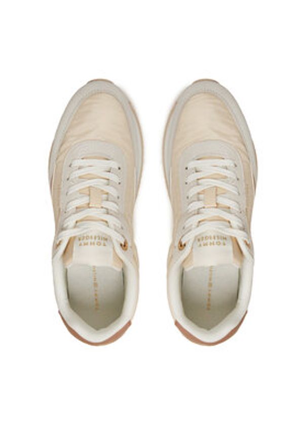 TOMMY HILFIGER - Tommy Hilfiger Sneakersy Essential Runner FW0FW08332 Écru. Materiał: materiał