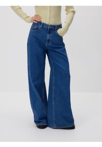 Reserved - Jeansy wide leg - niebieski. Kolor: niebieski #1