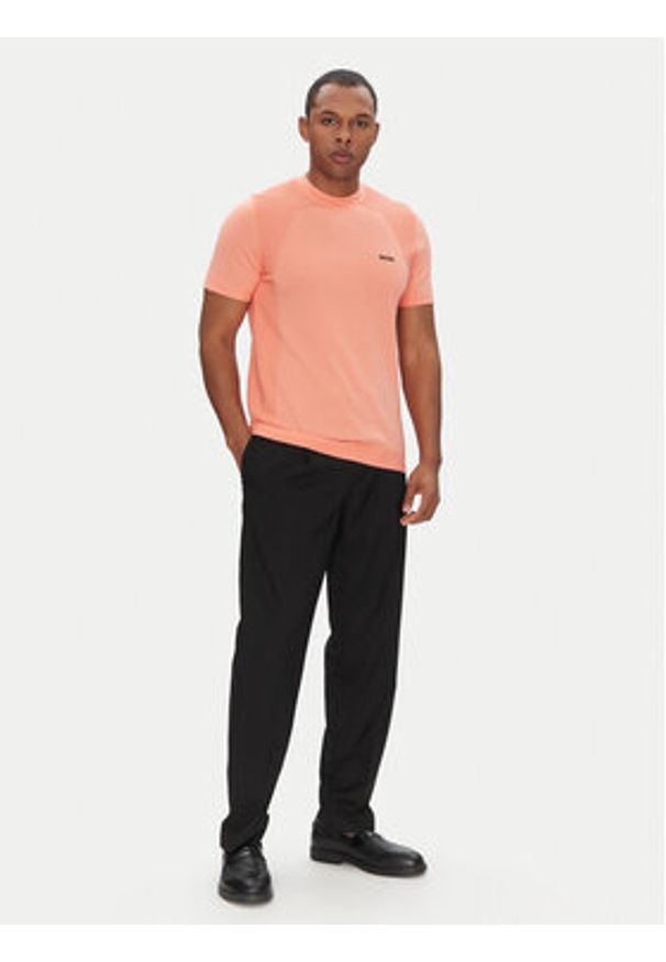 BOSS T-Shirt Momentum_Lite_T24 50520683 Czerwony Regular Fit. Kolor: czerwony. Materiał: syntetyk