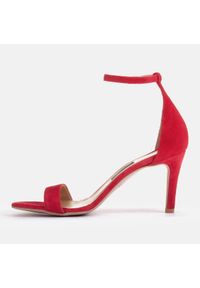 Marco Shoes Eleganckie sandały z naturalnego zamszu czerwone. Kolor: czerwony. Materiał: zamsz. Styl: elegancki #9