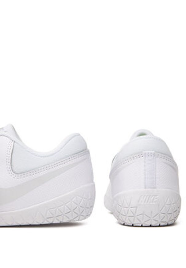 Nike Sneakersy Cheer Sideline IV 943789 100 Biały. Kolor: biały. Materiał: skóra