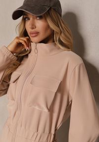 Renee - Ciemnobeżowy Kombinezon w Stylu Utility Taliowany Liarael. Kolor: beżowy. Materiał: tkanina