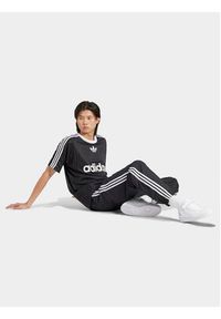 Adidas - adidas T-Shirt adicolor IU2341 Czarny Loose Fit. Kolor: czarny. Materiał: syntetyk #4