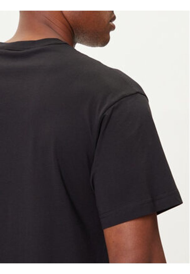 Versace Jeans Couture T-Shirt 79GAHT02 CJ00T Czarny Regular Fit. Kolor: czarny. Materiał: bawełna