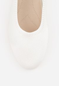 Born2be - Białe Balerinki z Elastyczną Cholewką Lililena. Okazja: do pracy, na co dzień, na spacer. Kolor: biały. Materiał: jeans. Szerokość cholewki: normalna. Sezon: wiosna, lato. Styl: klasyczny, casual #6