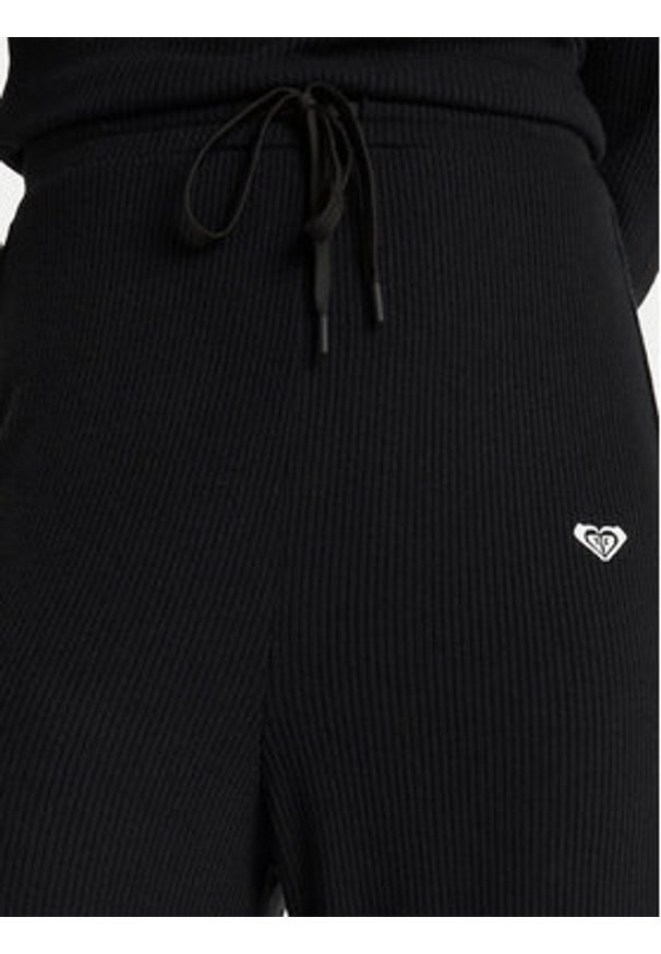 Roxy Spodnie dresowe Rise & Vibe New Rib ERJNP03673 Czarny Relaxed Fit. Kolor: czarny. Materiał: wiskoza