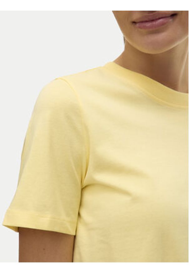 Vero Moda T-Shirt Paulina 10316991 Żółty Regular Fit. Kolor: żółty. Materiał: bawełna