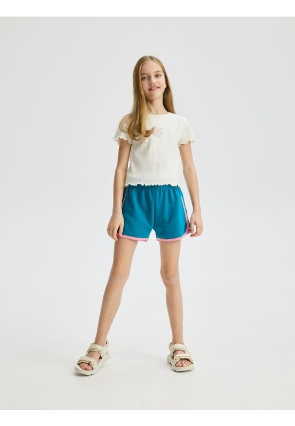 Reserved - Dresowe szorty z lampasem - morski. Kolor: morski. Materiał: dresówka