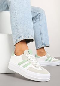 Renee - Białe Sneakersy Basic na Niskiej Platformie Beliscia. Okazja: na co dzień. Kolor: biały. Materiał: jeans. Obcas: na platformie #4