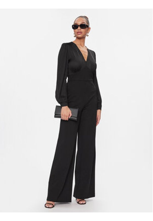 TwinSet - TWINSET Kombinezon 241TP2190 Czarny Relaxed Fit. Kolor: czarny. Materiał: wiskoza