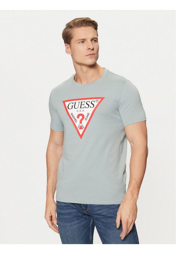 Guess T-Shirt M2YI71 I3Z14 Szary Slim Fit. Kolor: szary. Materiał: bawełna