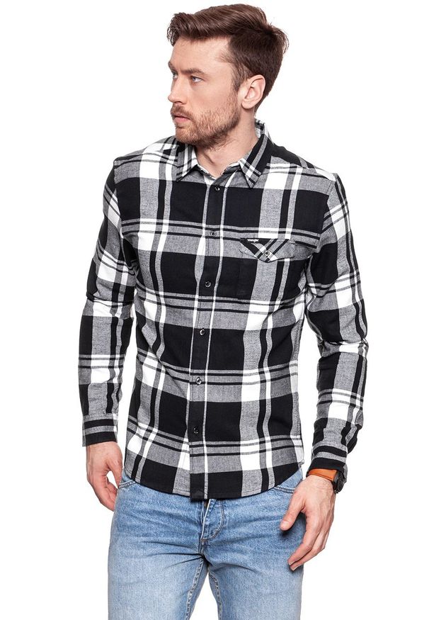 Wrangler - KOSZULA WRANGLER LS 1PKT FLAP SHIRT BLACK W5932T201 112129737. Wzór: kratka
