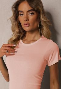 Renee - Różowy Bawełniany T-shirt o Klasycznym Kroju Talvia. Okazja: do pracy, na co dzień. Kolor: różowy. Materiał: bawełna. Styl: klasyczny