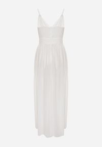 Born2be - Biała Rozkloszowana Sukienka Maxi na Ramiączkach z Majtkami Girma. Kolor: biały. Długość rękawa: na ramiączkach. Długość: maxi #2
