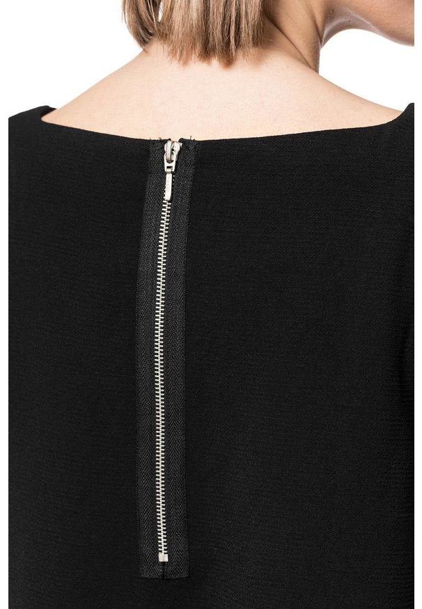 Tom Tailor - TOM TAILOR O-SHAPE DRESS DAMSKA SUKIENKA 5018496.00.75 COL. 2999. Długość rękawa: krótki rękaw. Typ sukienki: proste. Styl: klasyczny, elegancki