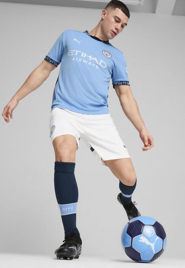 Puma - Męskie szorty Manchester City 24/25 PUMA White Marine Blue. Kolor: biały, wielokolorowy, niebieski. Sport: piłka nożna