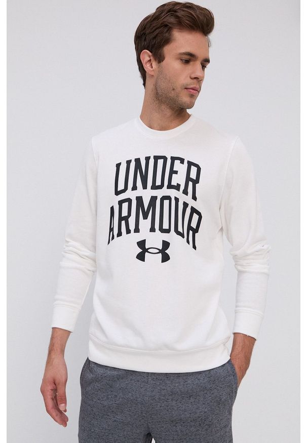 Under Armour Bluza męska kolor biały z nadrukiem. Okazja: na co dzień. Kolor: biały. Materiał: dzianina. Wzór: nadruk. Styl: casual