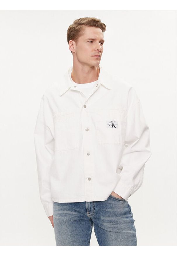 Calvin Klein Jeans Koszula jeansowa J30J324869 Biały Relaxed Fit. Kolor: biały. Materiał: bawełna