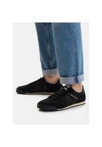 Sneakersy Armani Exchange. Kolor: czarny #1