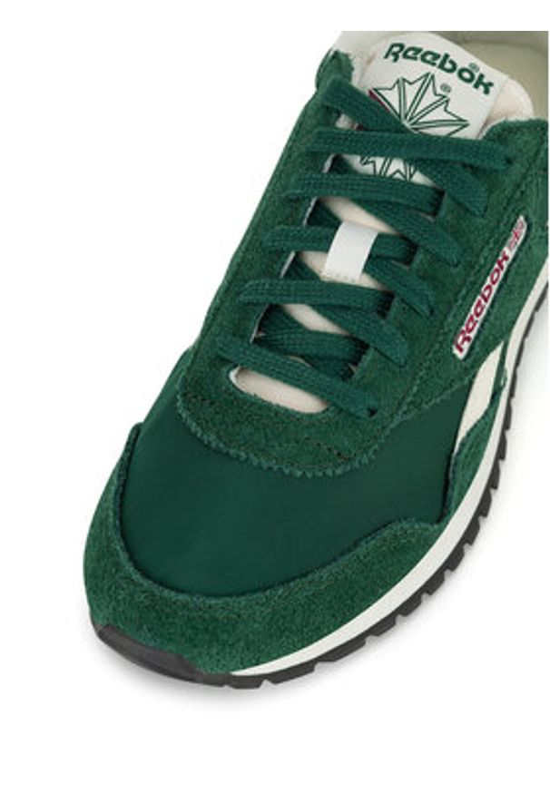 Reebok Sneakersy CLASSIC AZ 100221226 Zielony. Kolor: zielony. Materiał: zamsz, skóra. Model: Reebok Classic
