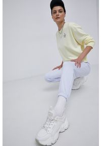 New Balance Bluza WT13562SAY damska kolor żółty gładka. Kolor: żółty. Materiał: dzianina. Długość rękawa: długi rękaw. Długość: długie. Wzór: gładki #5