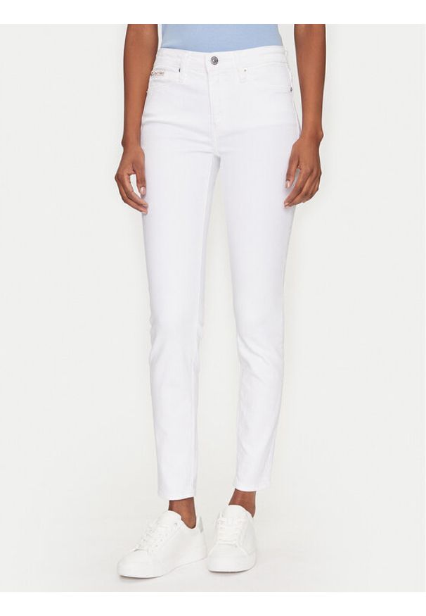 Calvin Klein Jeans Jeansy J20J225120 Biały Skinny Fit. Kolor: biały