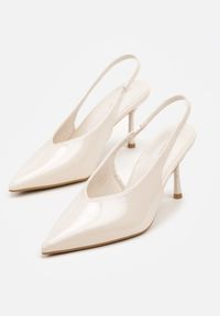 Renee - Beżowe Lakierowane Sandały na Szpilce Typu Slingback Addoxie. Okazja: na co dzień, na spacer. Kolor: beżowy. Materiał: lakier. Obcas: na szpilce. Styl: casual, elegancki. Wysokość obcasa: średni #2