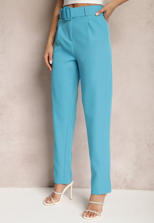 Renee - Niebieskie Spodnie Garniturowe High Waist z Paskiem Wenus. Okazja: na spotkanie biznesowe, na co dzień. Stan: podwyższony. Kolor: niebieski. Materiał: tkanina, materiał. Wzór: jednolity, gładki. Styl: casual, biznesowy