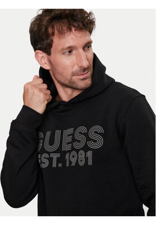 Guess Bluza M4YQ36 K9Z21 Czarny Regular Fit. Kolor: czarny. Materiał: bawełna, syntetyk
