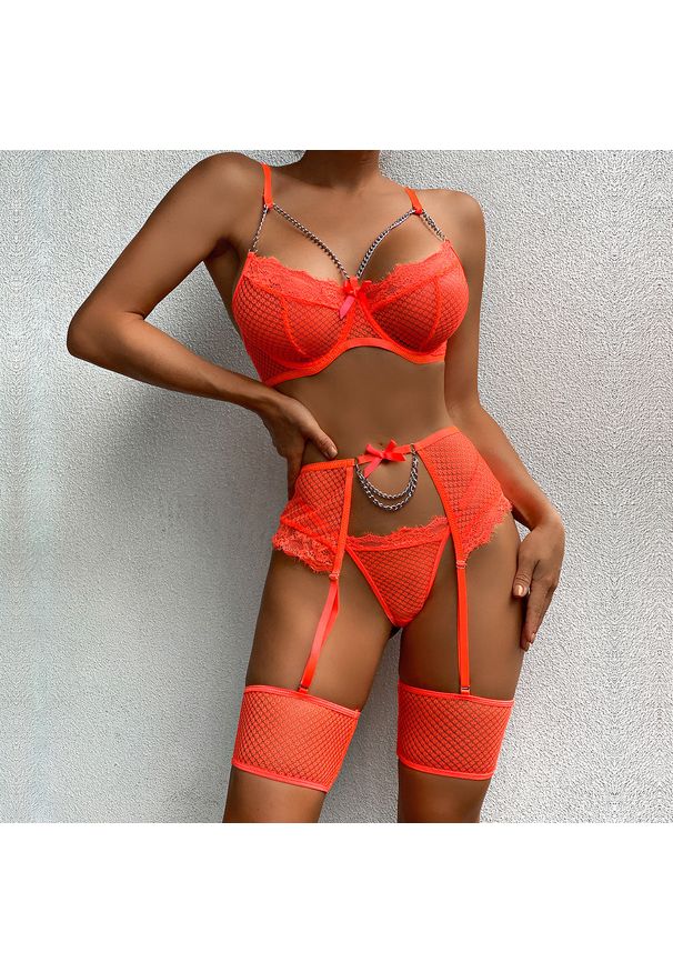 Intica - Bielizna z koronką i łańcuszkiem na romantyczne wieczory Jeehyun. Kolor: fioletowy. Materiał: koronka. Wzór: koronka