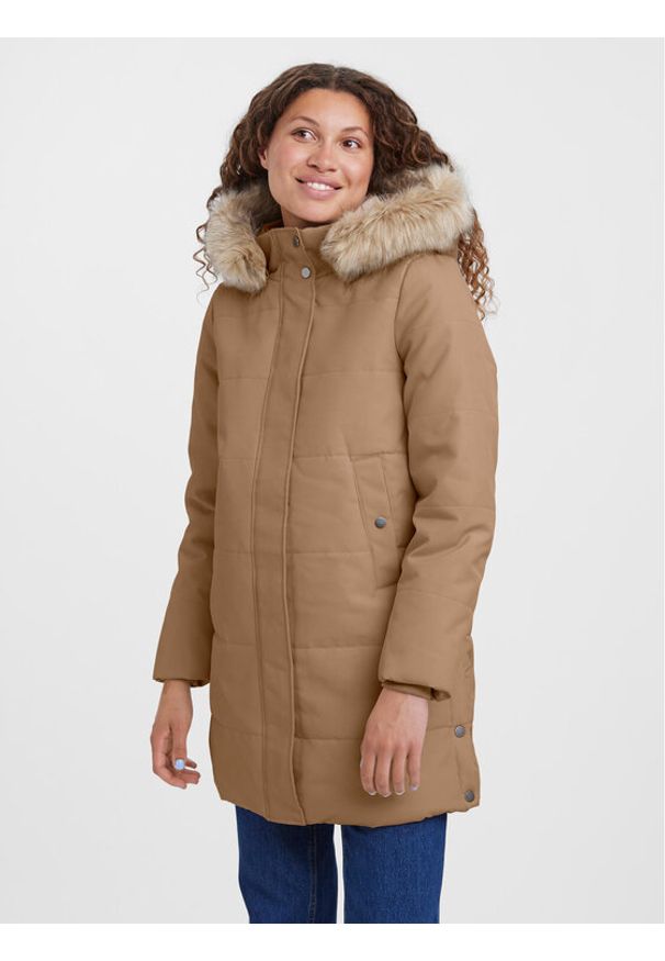 Vero Moda Parka Addison 10267115 Brązowy Regular Fit. Kolor: brązowy. Materiał: syntetyk