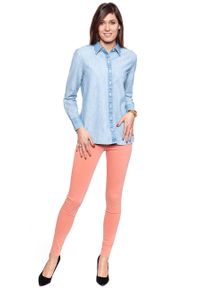 Wrangler - KOSZULA JEANSOWA DAMSKA WRANGLER L/S BOYFRIEND SHIRT LIGHT INDIGO W5217O62E. Okazja: na co dzień. Materiał: jeans. Styl: casual #10