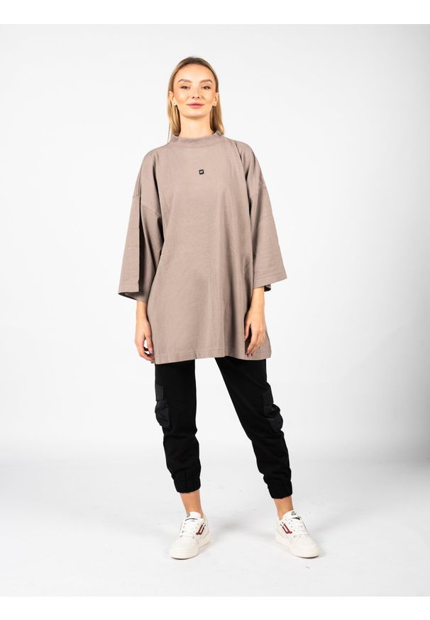 Yeezy Gap Engineered by Balenciaga - Yeezy Gap Engineered By Balenciaga T-Shirt "Logo" | 719614 TMVQ2 | Mężczyzna | Beżowy. Kolor: beżowy. Materiał: bawełna. Wzór: nadruk