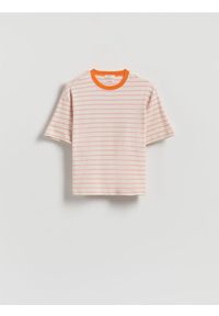 Reserved - T-shirt w paski - różowy. Kolor: różowy. Materiał: dzianina. Wzór: paski