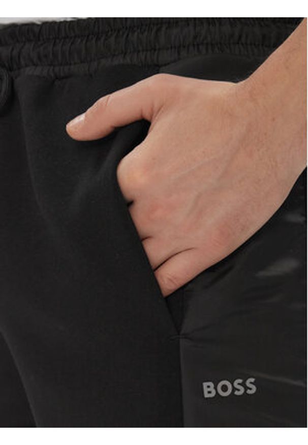 BOSS - Boss Spodnie dresowe Hadikon 50504888 Czarny Relaxed Fit. Kolor: czarny. Materiał: bawełna