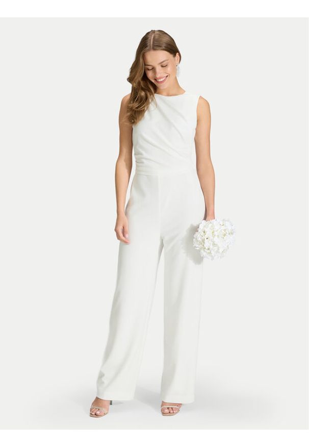 Swing Kombinezon 3AK00900 Biały Regular Fit. Kolor: biały. Materiał: syntetyk