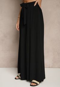 Renee - Czarne Spodnie z Bawełną o Szerokim Kroju High Waist z Paskiem Iveleldi. Stan: podwyższony. Kolor: czarny. Materiał: bawełna. Styl: elegancki #3