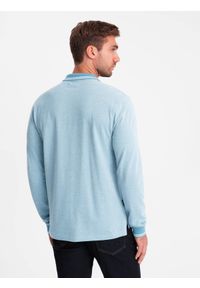 Ombre Clothing - Melanżowy longsleeve męski polo z haftem – niebieski melanż V3 - Rozmiar: XXL. Okazja: na co dzień. Typ kołnierza: polo. Kolor: niebieski. Materiał: bawełna, dzianina. Długość rękawa: długi rękaw. Długość: długie. Wzór: melanż, haft. Styl: klasyczny, sportowy, casual #4
