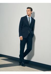 Reserved - Marynarka slim fit - granatowy. Kolor: niebieski. Materiał: bawełna, dzianina