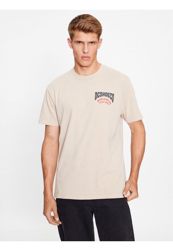 DC Shoes T-Shirt Defiant Tees ADYZT05309 Beżowy Regular Fit. Kolor: beżowy. Materiał: bawełna