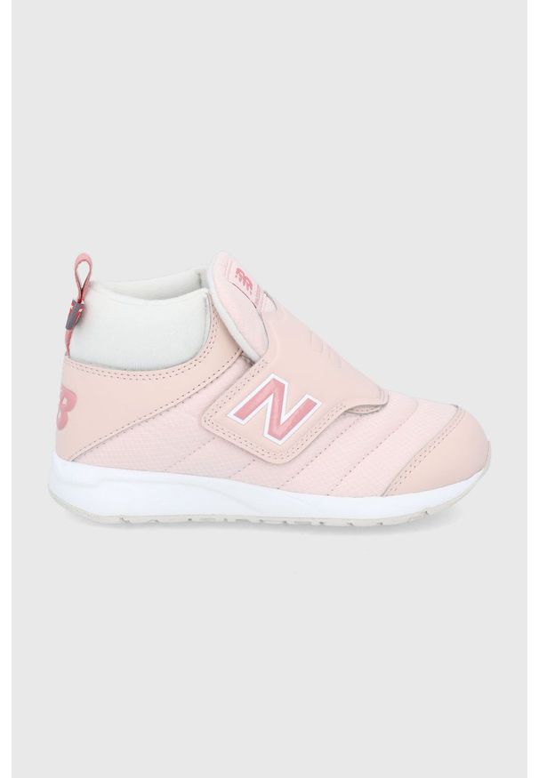 New Balance Buty dziecięce. Nosek buta: okrągły. Zapięcie: rzepy. Kolor: beżowy. Materiał: guma. Szerokość cholewki: normalna