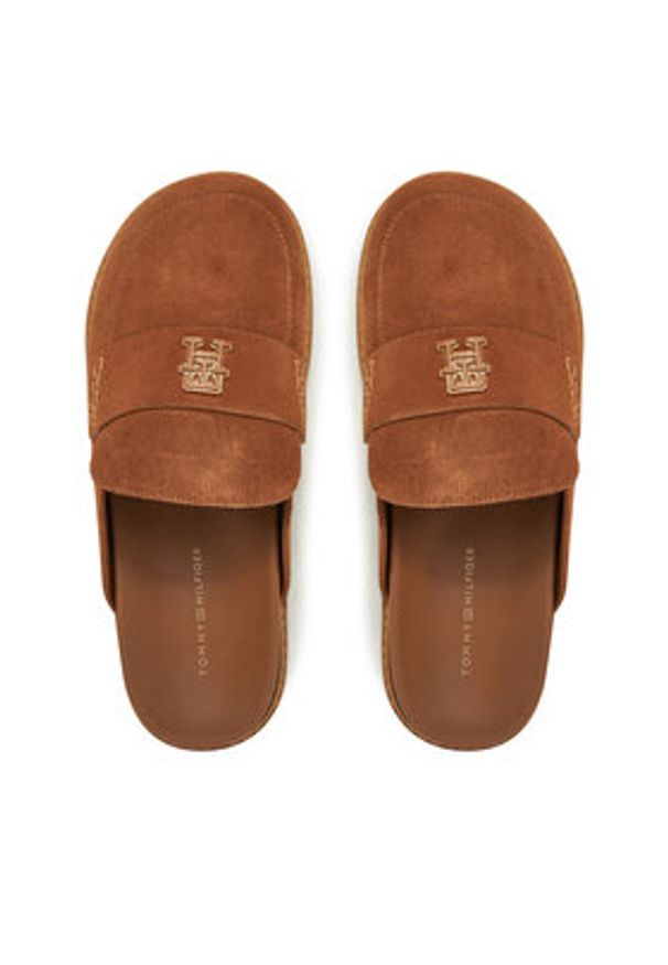 TOMMY HILFIGER - Tommy Hilfiger Klapki Suede Closed Toe Mule FW0FW08583 Brązowy. Kolor: brązowy. Materiał: zamsz, skóra