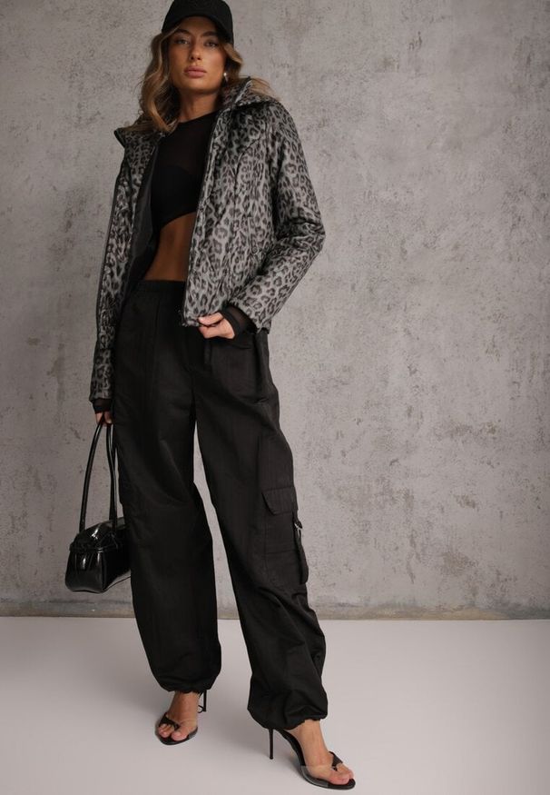 Renee - Zielona Panterkowa Kurtka z Odpinanym Kapturem Anastaera. Kolor: zielony. Materiał: poliester. Długość rękawa: długi rękaw. Sezon: wiosna