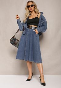 Renee - Niebieska Rozkloszowana Spódnica Jeansowa Midi z Paskiem Wendlla. Kolor: niebieski. Materiał: jeans