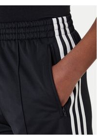 Adidas - adidas Szorty sportowe Firebird Classic KD5569 Czarny Regular Fit. Kolor: czarny. Materiał: syntetyk #5