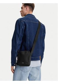 Calvin Klein Saszetka Ck Ease Reporter S K50K512886 Czarny. Kolor: czarny. Materiał: materiał #4
