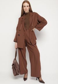 Born2be - Brązowy Komplet Garniturowy Dwurzędowa Marynarka Oversize i Szerokie Spodnie Tevalda. Kolor: brązowy. Wzór: aplikacja #5