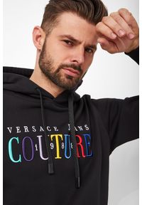 Versace Jeans Couture - Bluza VERSACE JEANS COUTURE. Typ kołnierza: kaptur. Wzór: napisy, haft, kolorowy #4