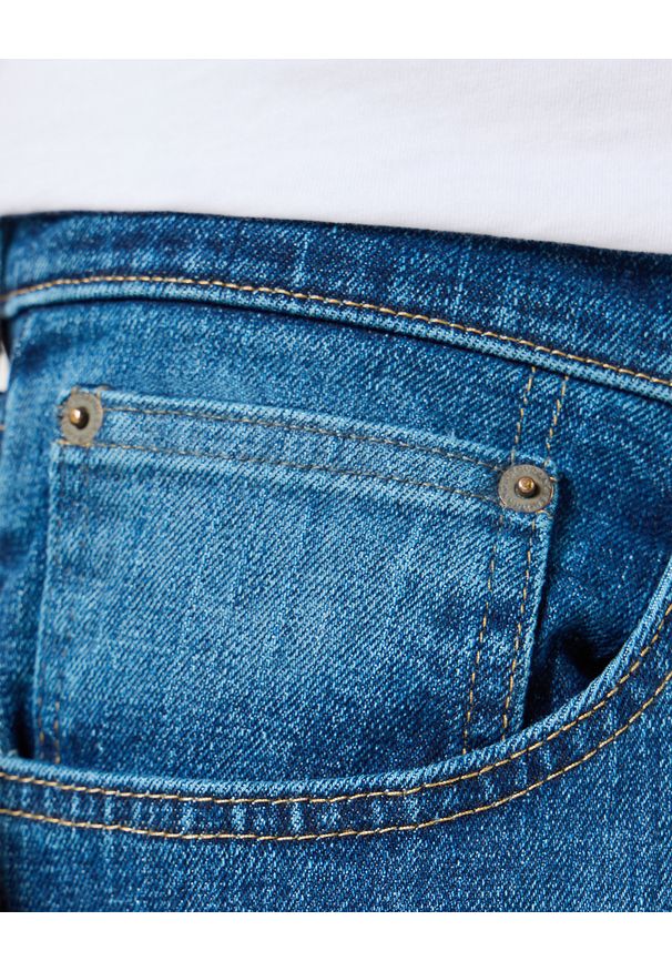 Męskie Spodnie Jeansowe Wrangler Relaxed Fit Knox 112352871. Okazja: na co dzień. Styl: klasyczny, casual